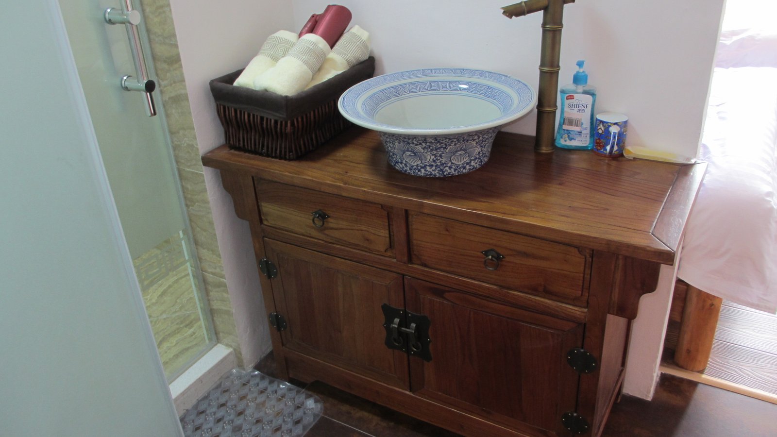 Nirvana bath room 